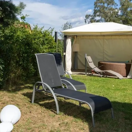 Apartment K 102 Eg - Moderne Barrierefreie Ferienwohnung Mit Wunderschönen Garten In Röbel An Der Müritz