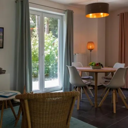 K 102 Eg - Moderne Barrierefreie Ferienwohnung Mit Wunderschönen Garten In Röbel An Der Müritz Apartment